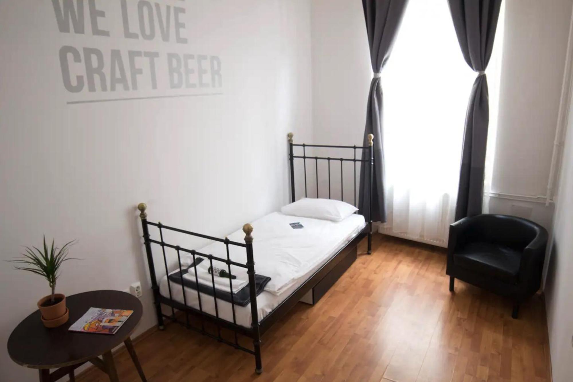 Ferienwohnung Bed'N'Beer Budapest Exterior foto